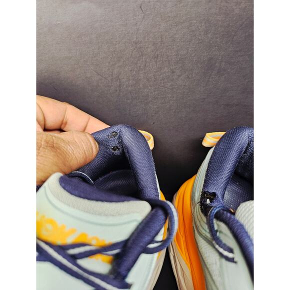 Hoka Women 8.5 Comfy footwear - Picture 10 of 11